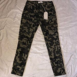 Kan Can women’s mid rise skinny jeans Camouflage